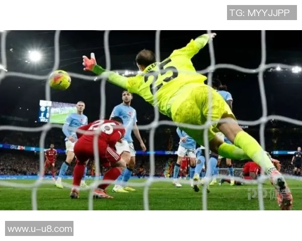 英超专家组裁定范戴克进球被吹为误判引发持续争议